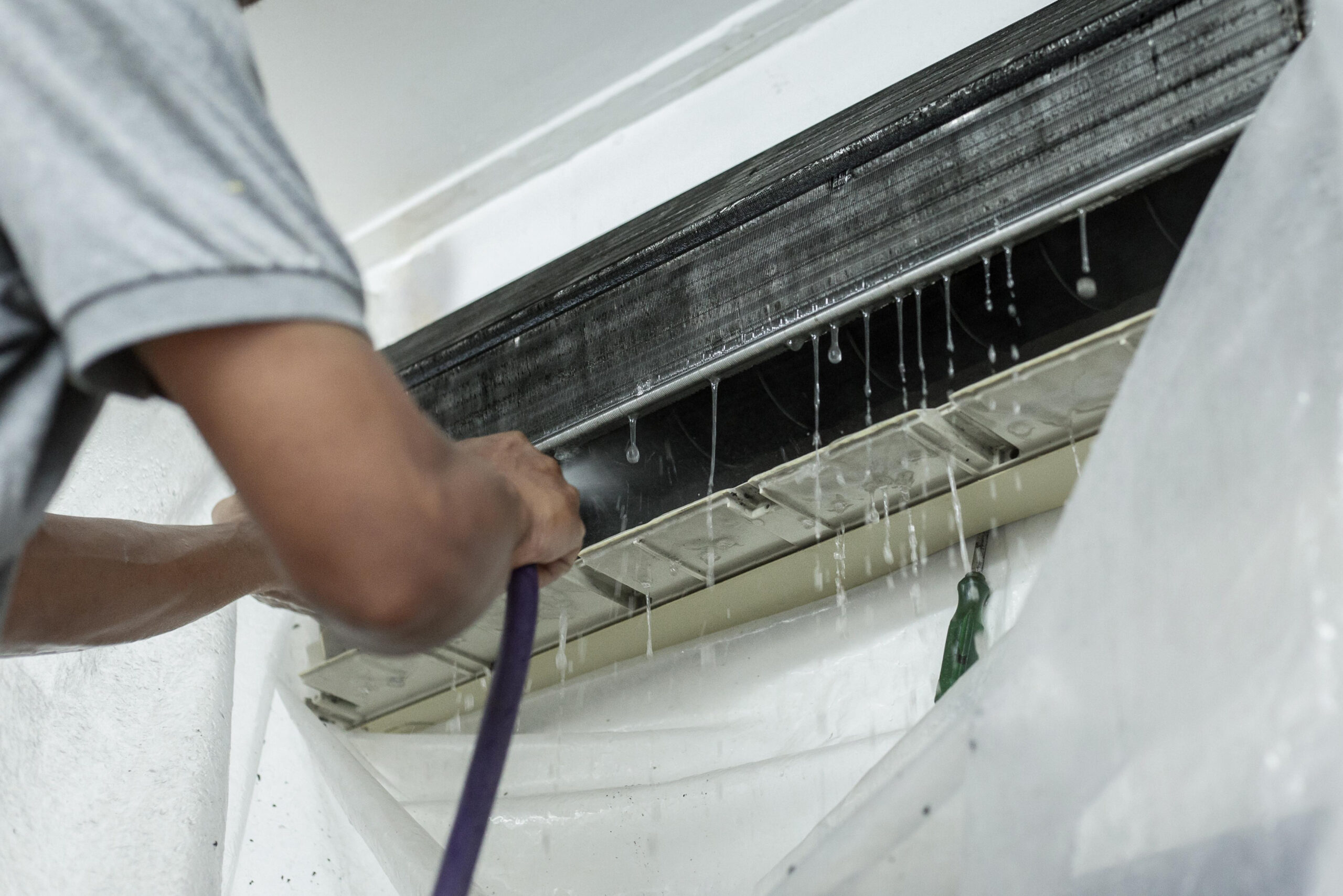 AC water leakage repair service